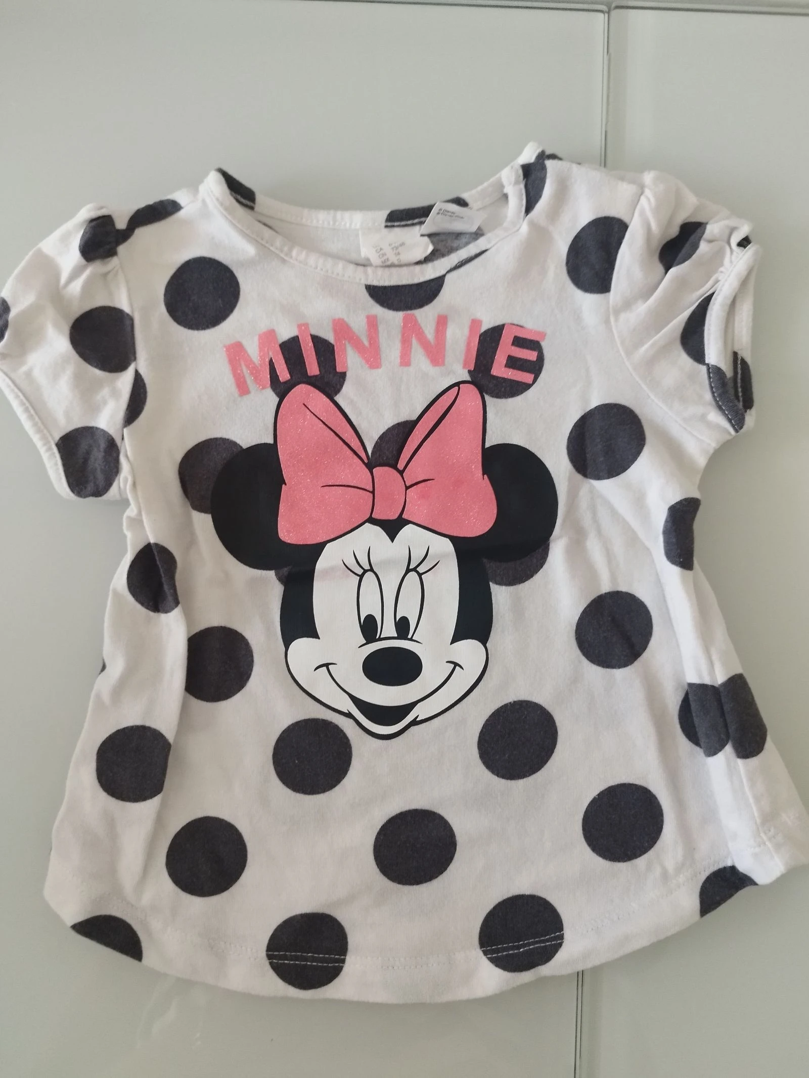 Pak van 2 Minnie Mouse T-shirts 6-9 maanden – photo 2